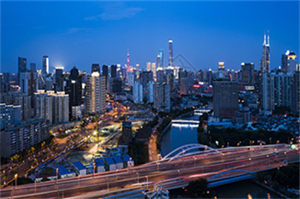 In this city with countless skyscrapers and dazzling neon lights